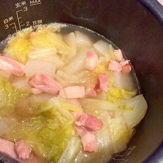 シロカ電気圧力鍋で大根と白菜とベーコンのコンソメ煮